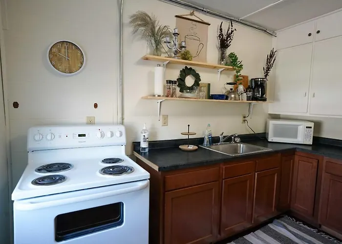 2 Bedroom Near Ndsu And Downtown