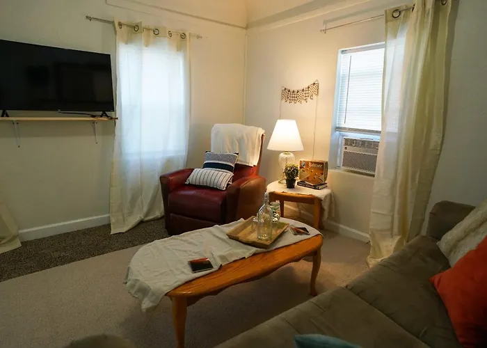 2 Bedroom Near Ndsu And Downtown * Fargo