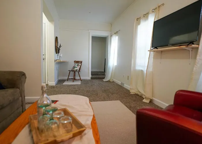 Apartment 2 Bedroom Near Ndsu And Downtown Fargo